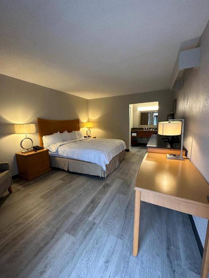 Lanett Inn Ngoại thất bức ảnh