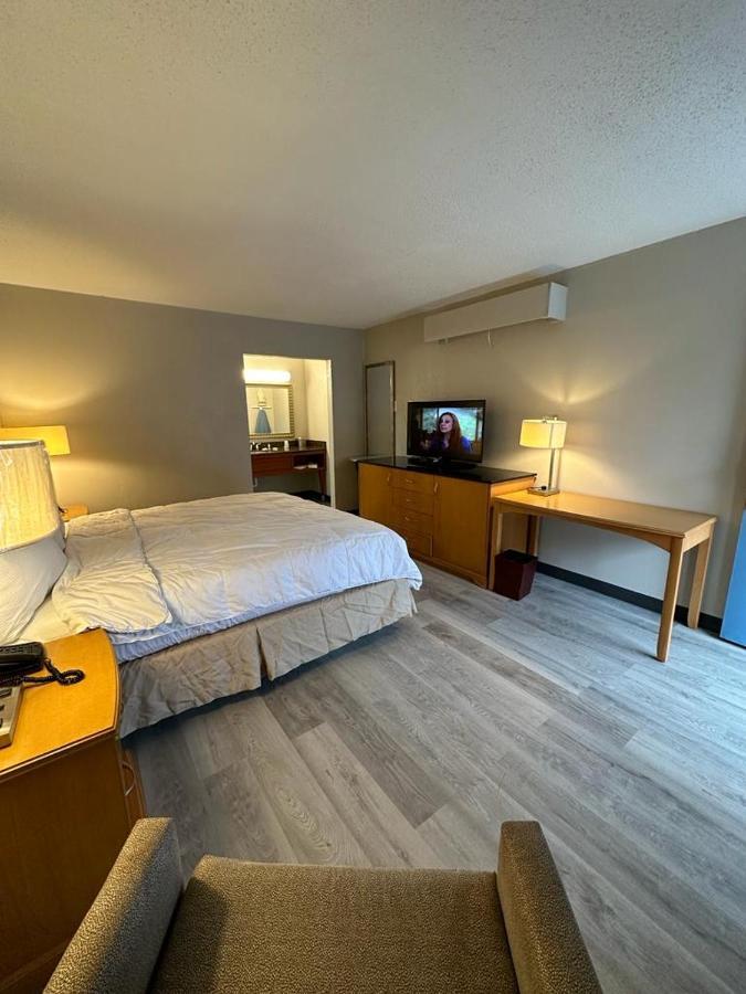 Lanett Inn Ngoại thất bức ảnh